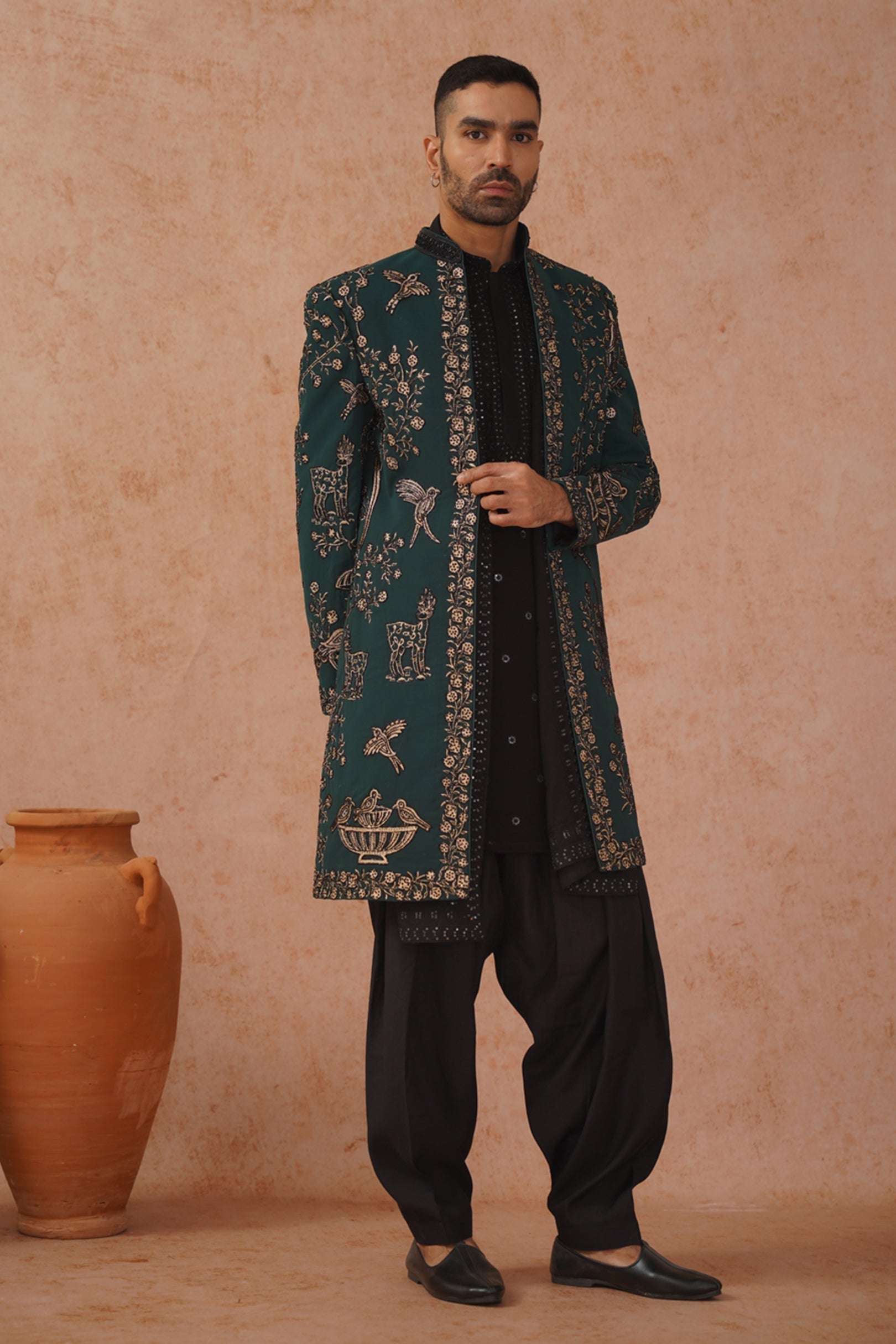Vihaas Indo Western Set