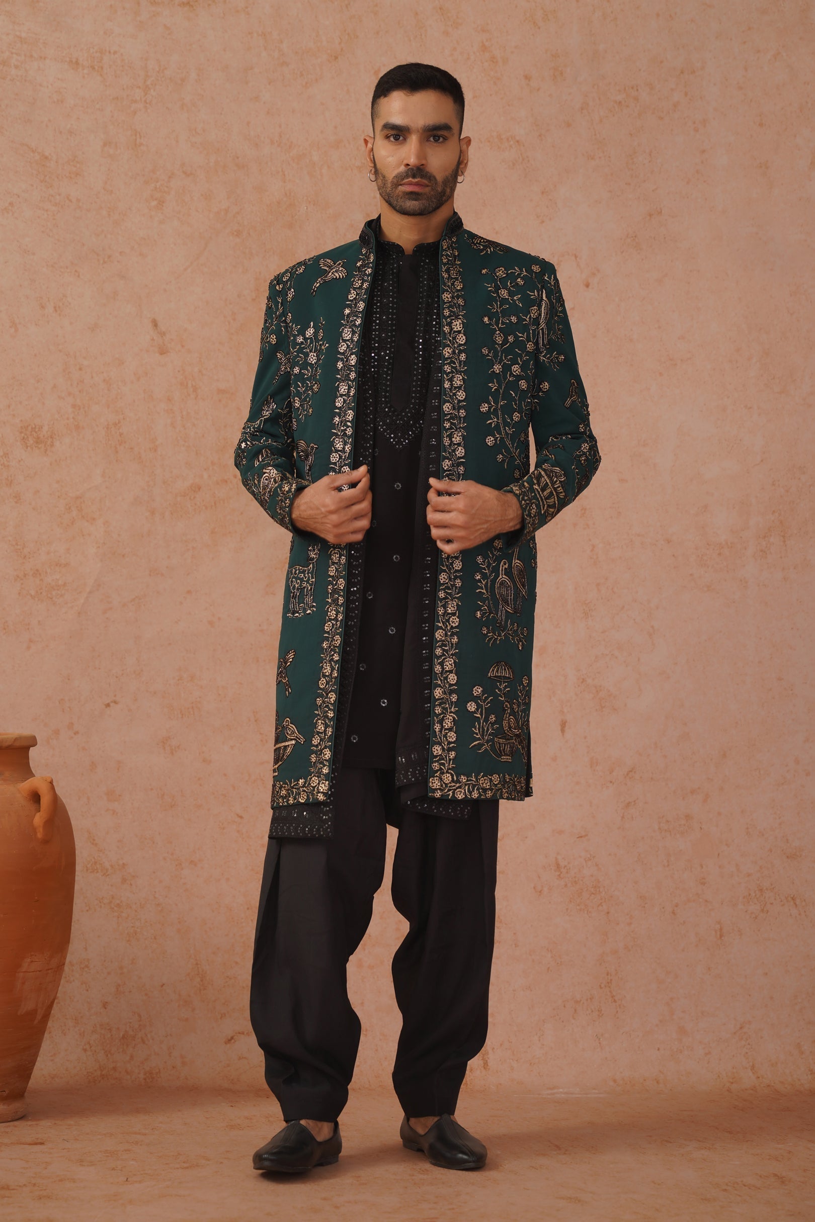 Vihaas Indo Western Set