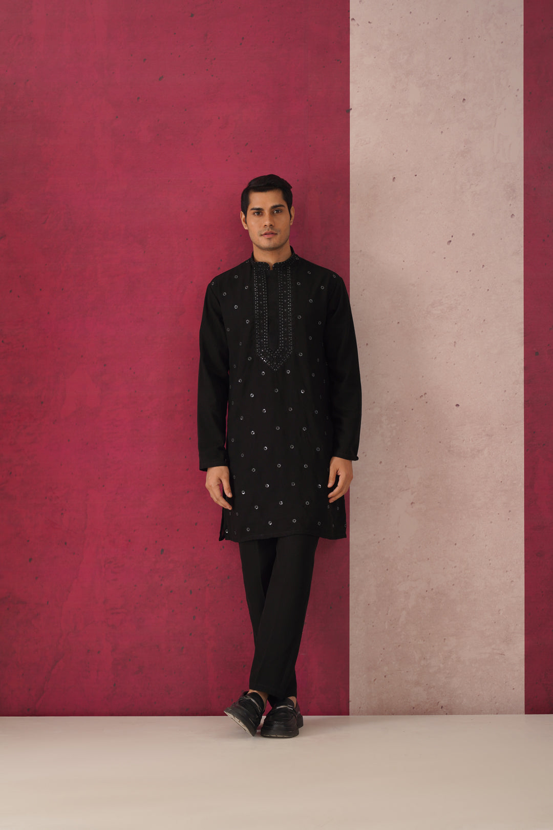 Nikunjya- Embroidered Short Kurta